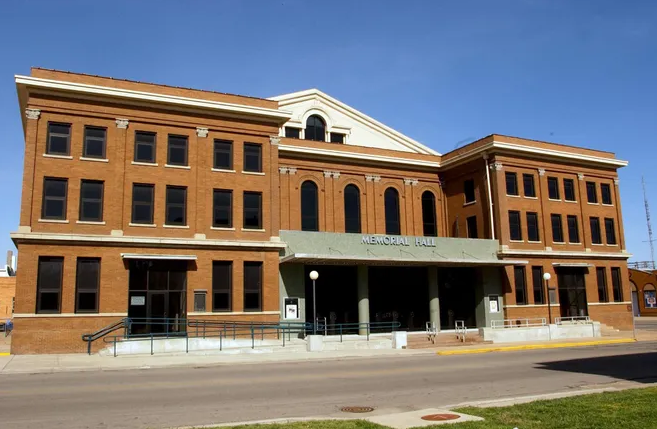 City of Hutchinson summarizes community meeting future of Memorial Hall