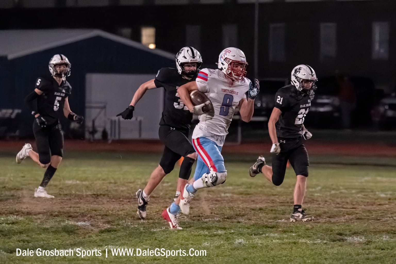 Sterling edges Hutchinson Trinity Catholic 44-42 in Kansas Class 1A sectionals