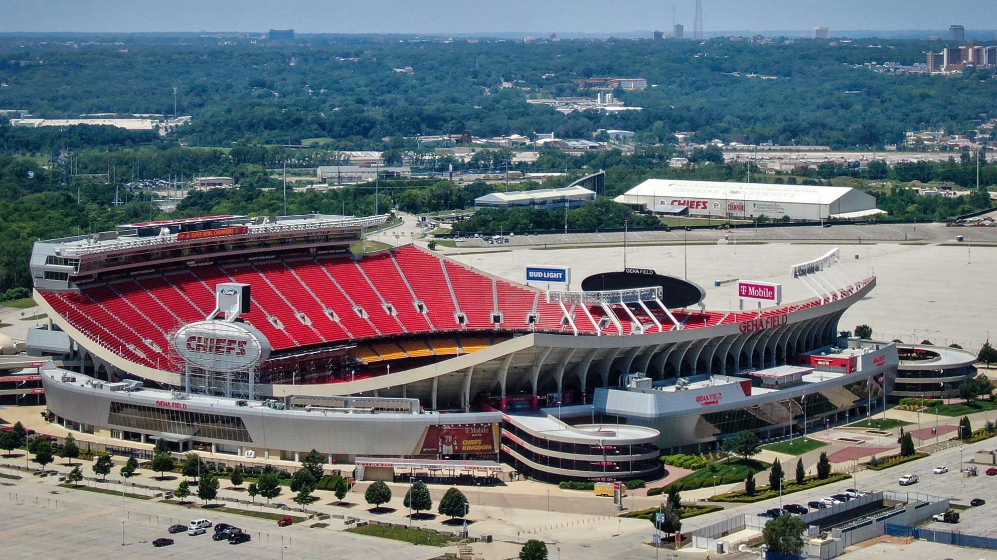 Chiefs will move to Kansas