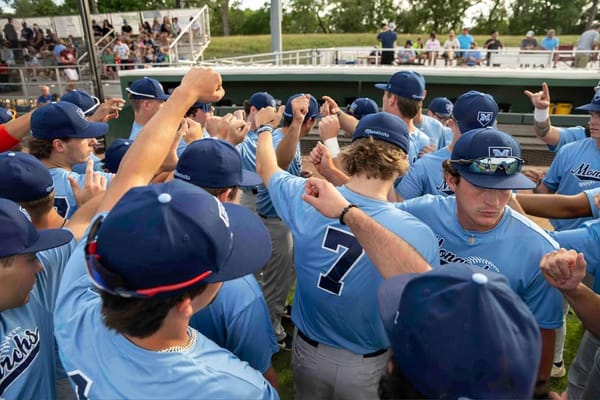 Harrell tosses shutout as Monarchs defeat Black Sox 8-3