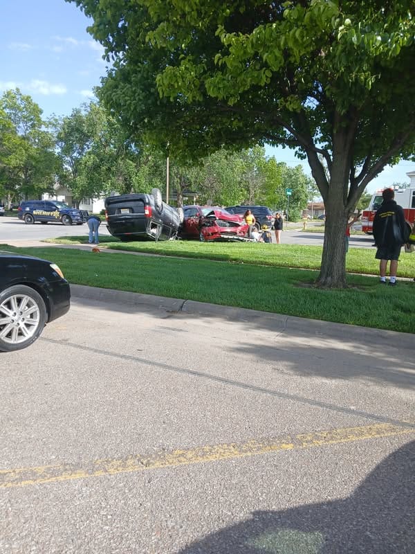 Hutchinson Police Logs & Arrests
