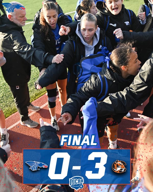 Cowley repeats as Region 6 champions, defeats No. 19 Hutchinson 3-0