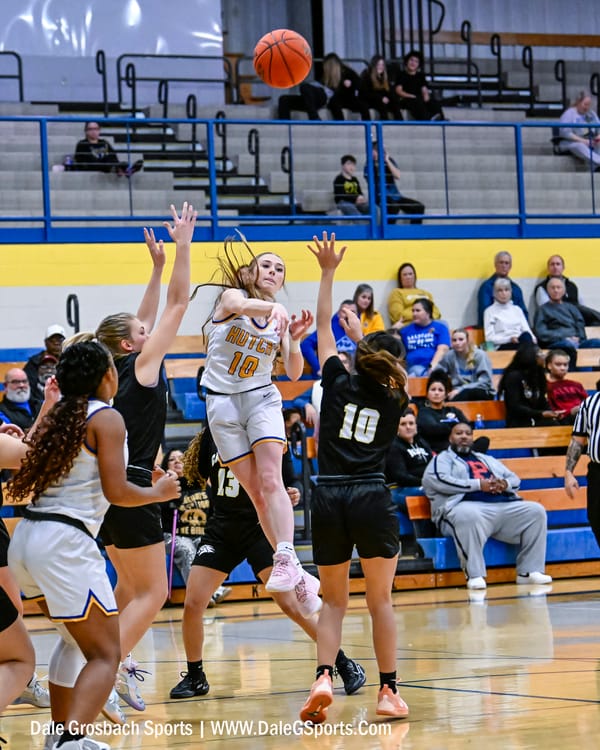 Salthawks roll past Campus 60-26 in dominant home victory