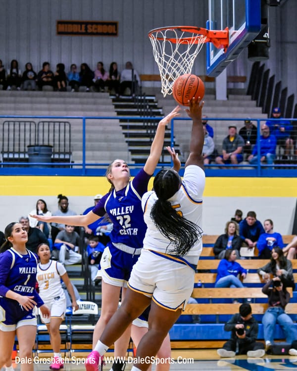 Salthawks rally past Hornets 51-40 in girls basketball